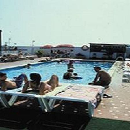 Continental Hotel Калелья Экстерьер фото