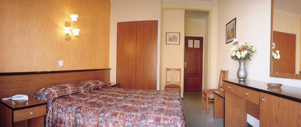 Continental Hotel Калелья Экстерьер фото